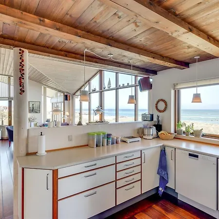Arngrim - 100m From The Sea By Interhome